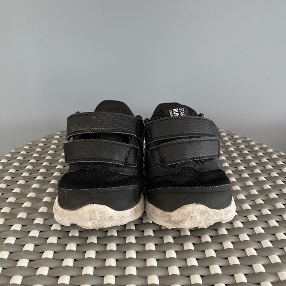 Toddler 5C Nike runner - Picture 2 of 4